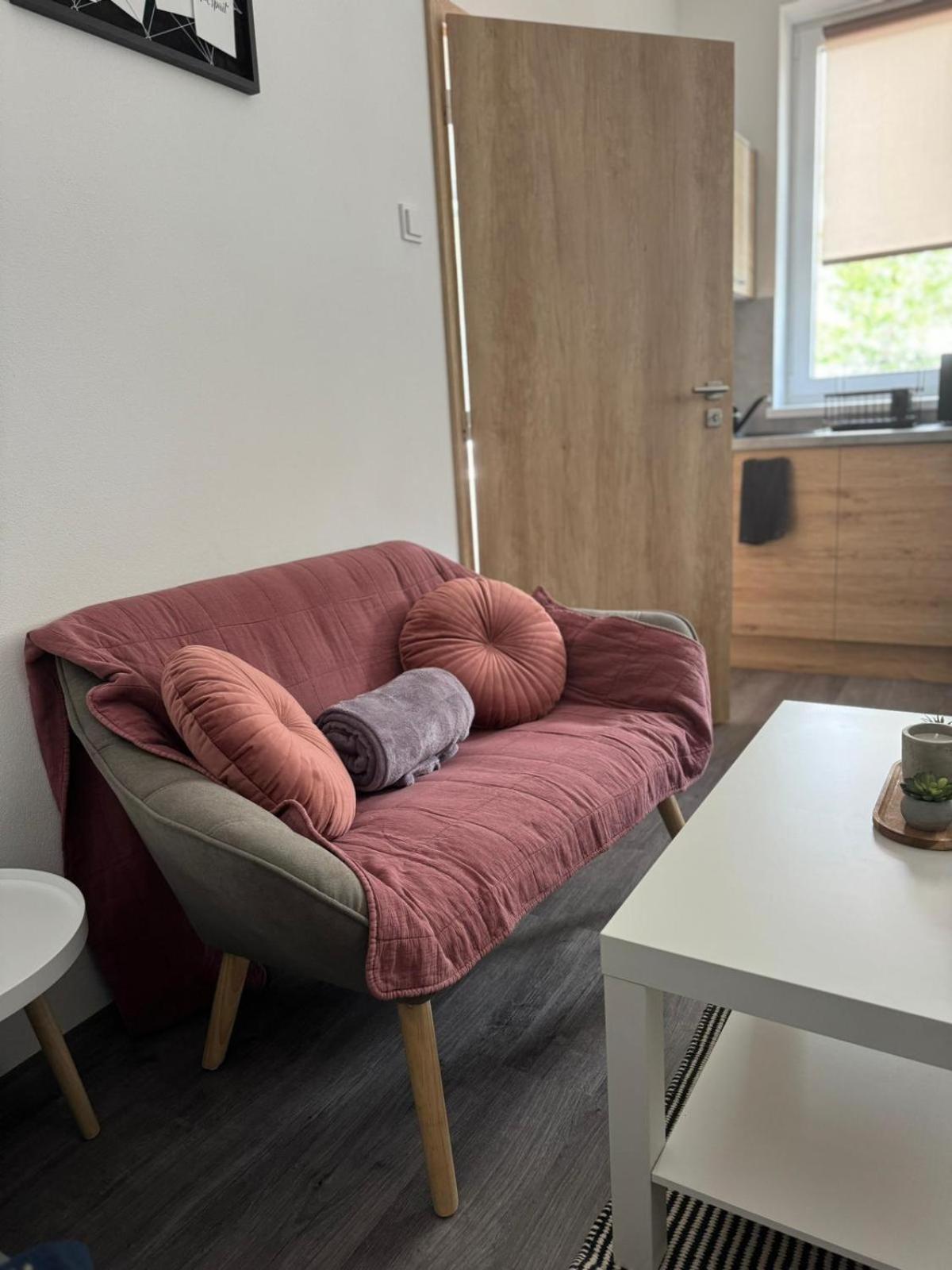 Hobiti Apartman - Sam Rathschlag Esterno foto