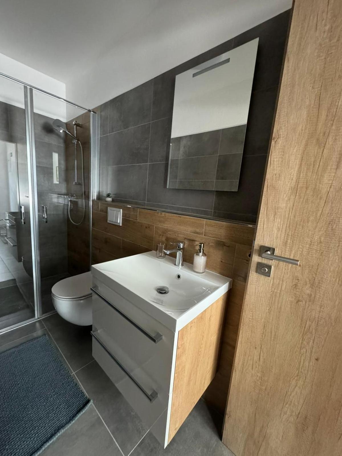 Hobiti Apartman - Sam Rathschlag Esterno foto